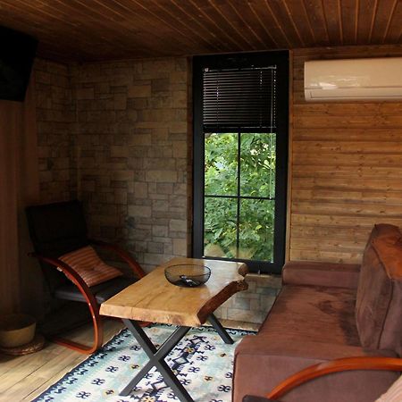 Woodpecker Georgia Hotel Батуми Екстериор снимка