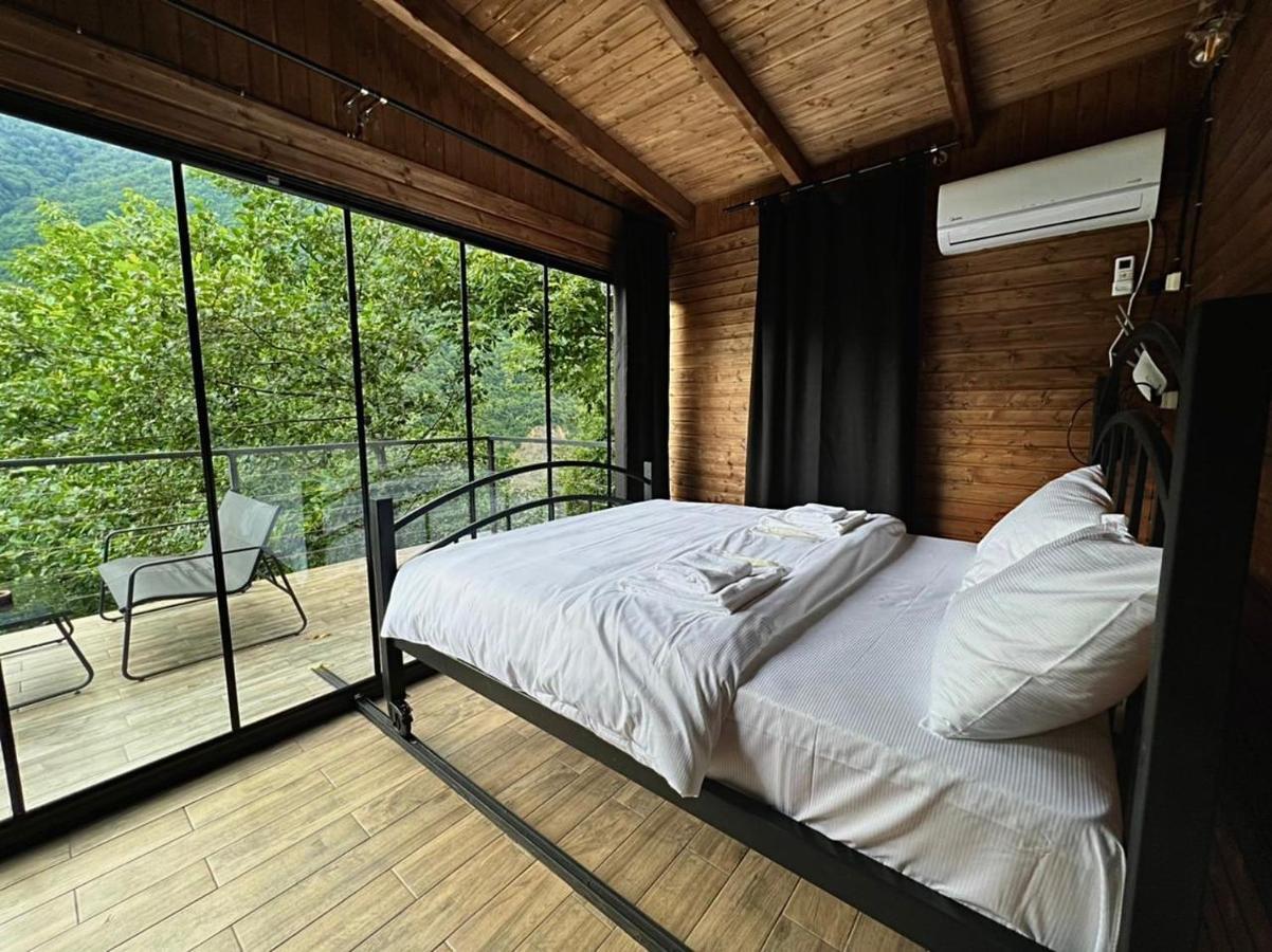 Woodpecker Georgia Hotel Батуми Екстериор снимка