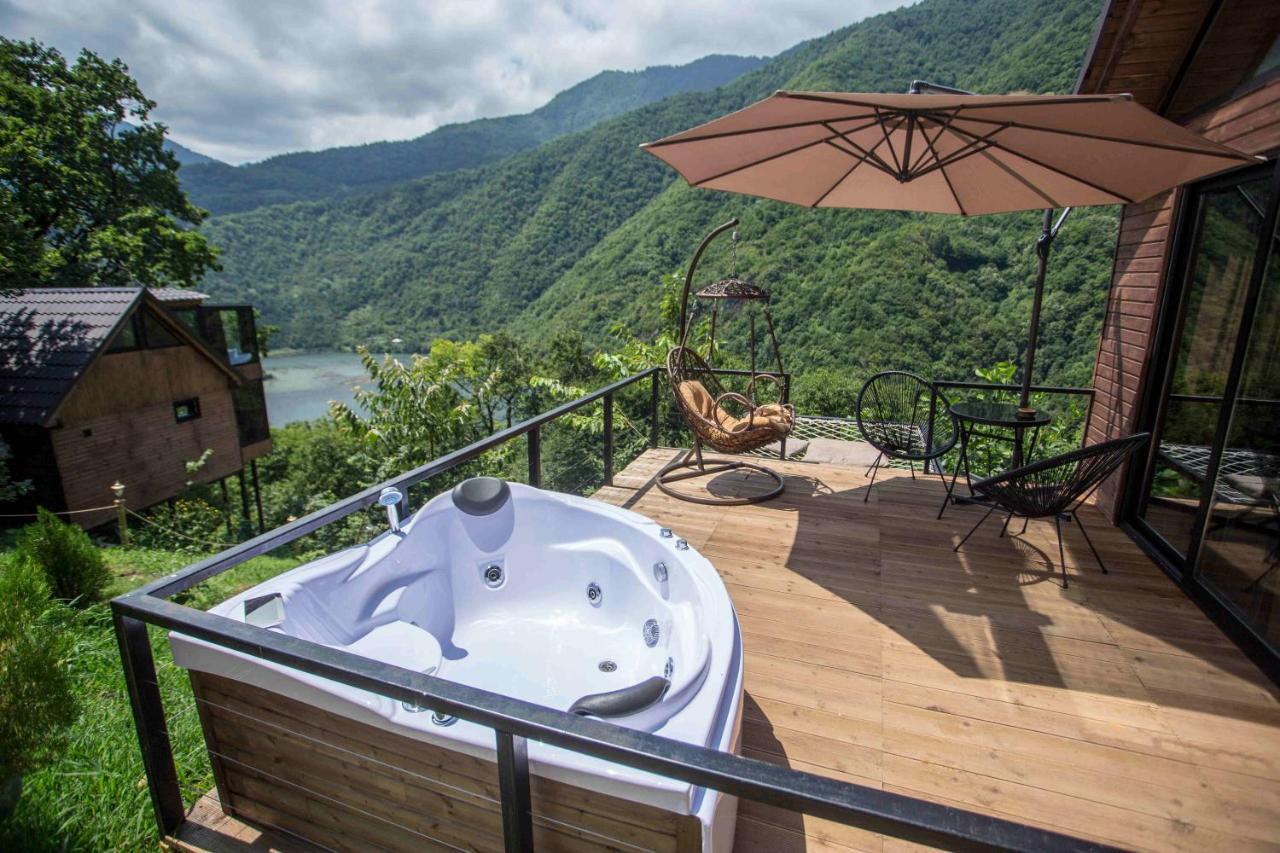 Woodpecker Georgia Hotel Батуми Екстериор снимка