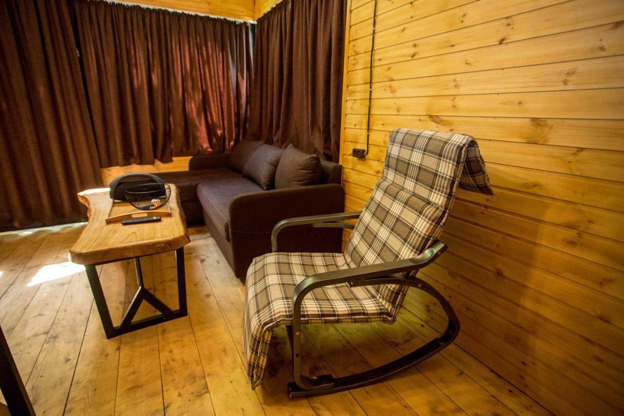 Woodpecker Georgia Hotel Батуми Екстериор снимка