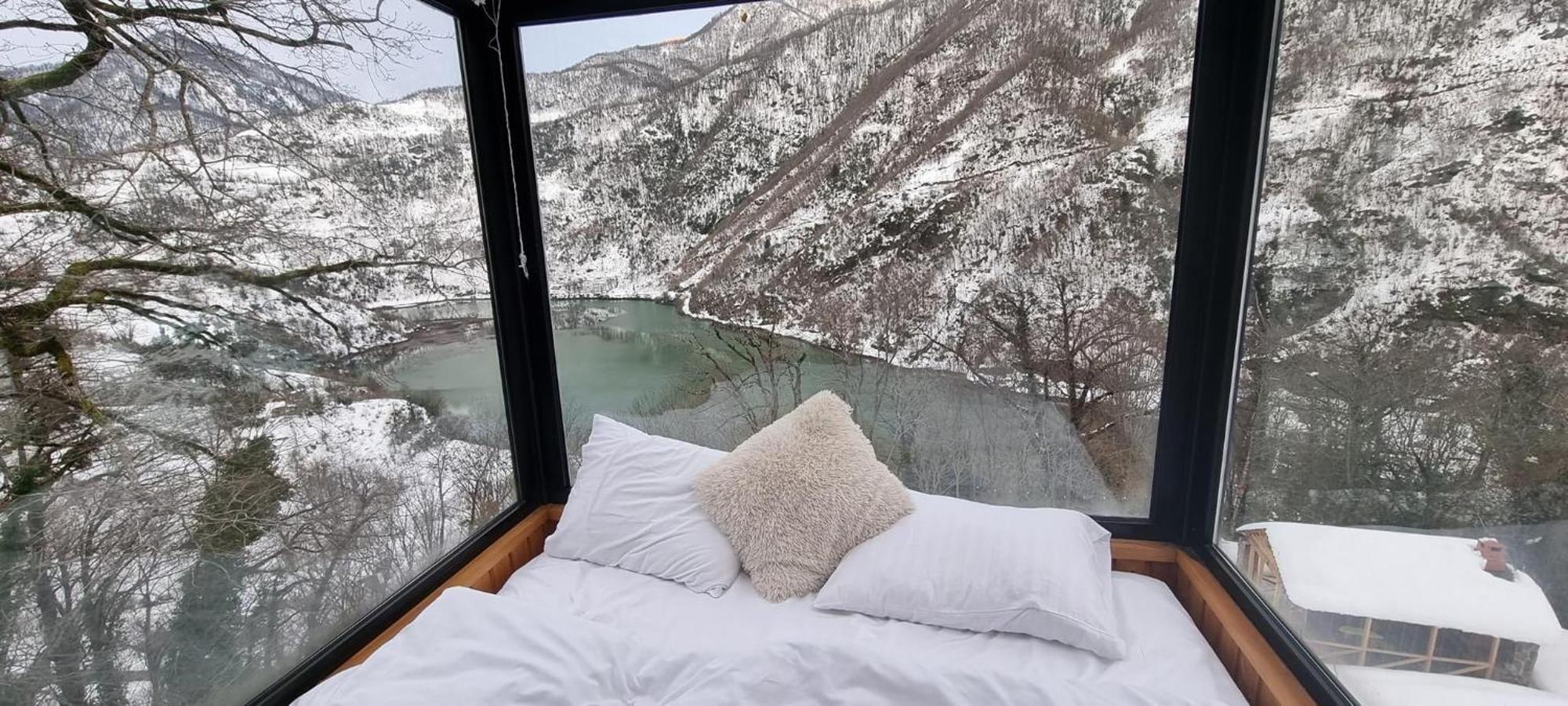 Woodpecker Georgia Hotel Батуми Екстериор снимка