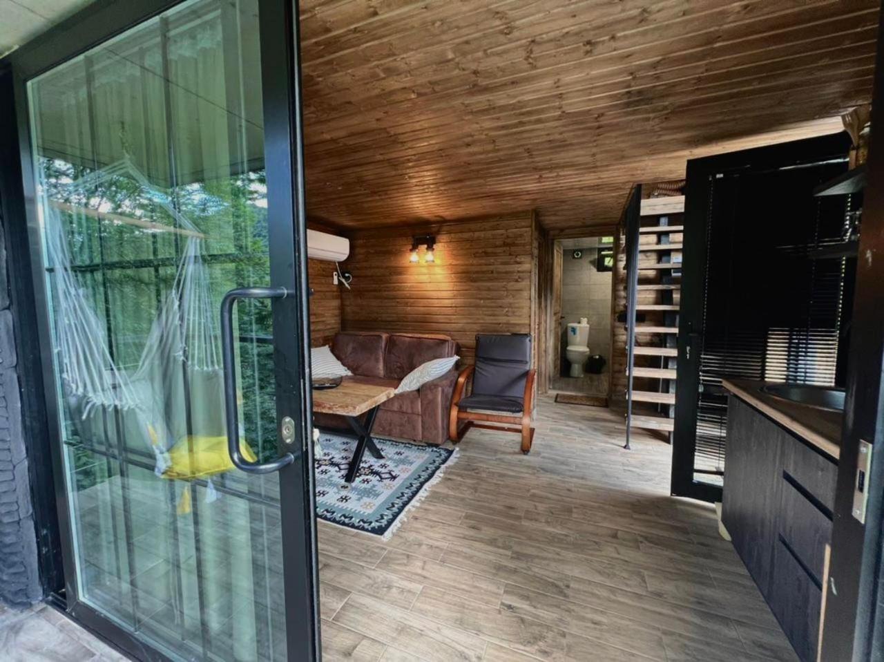 Woodpecker Georgia Hotel Батуми Екстериор снимка