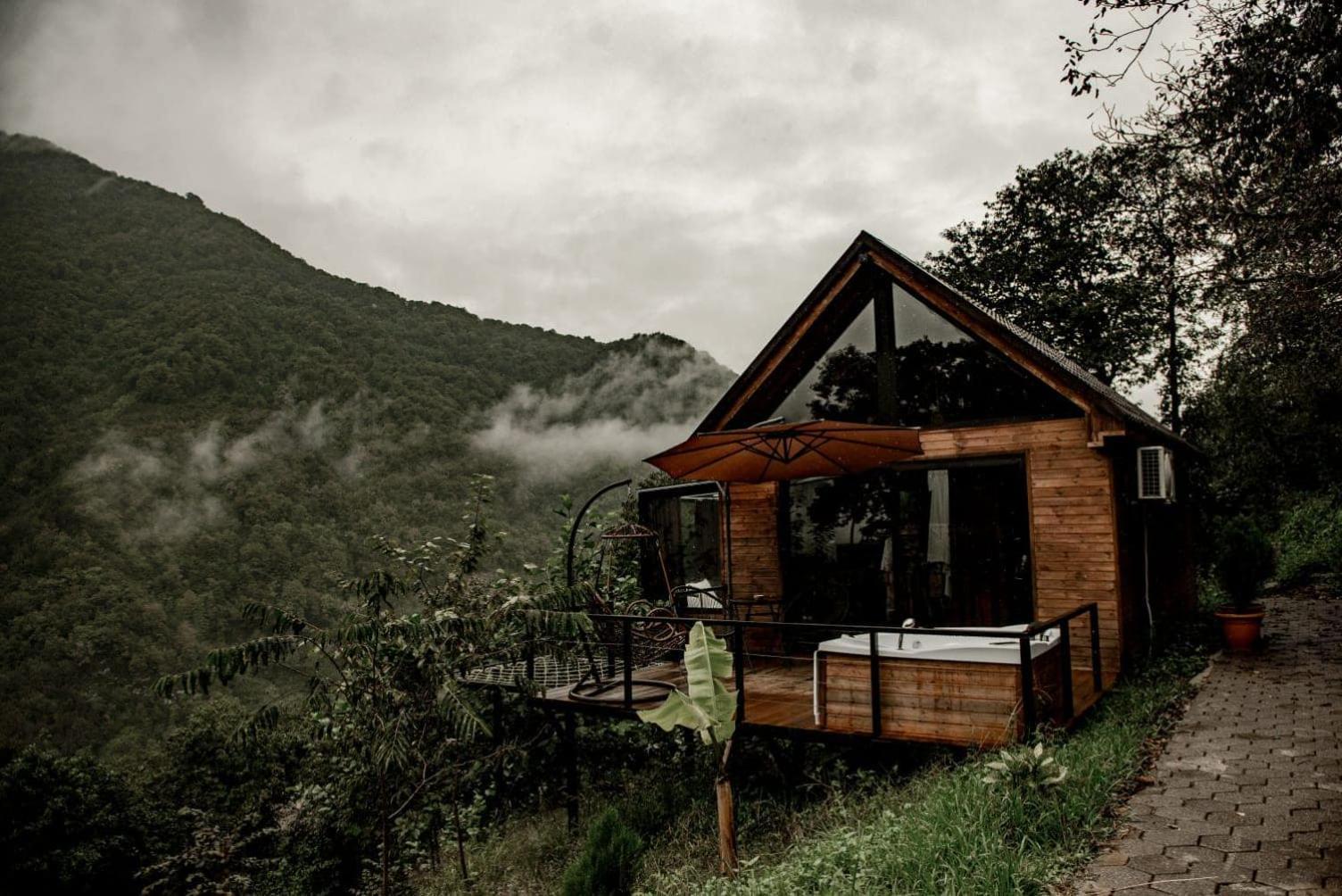 Woodpecker Georgia Hotel Батуми Екстериор снимка