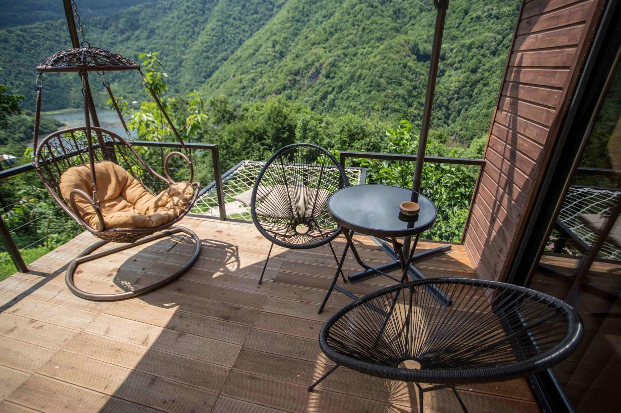 Woodpecker Georgia Hotel Батуми Екстериор снимка
